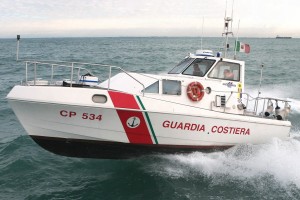 GUARDIA COSTIERA-CAPITANERIA DI PORTO DI ROMA RIPRESE IN MARE APERTO DELLE MOTOVEDETTE DI STANZA A FIUMICINO A SUPPORTO DEL PATTUGLIATORE CP906 "CORSI" NAVE UTILIZZATA PER LA SORVEGLIANZA DELLE COSTE DEL TERRITORIO NAZIONALE. ALCUNI MOMENTI A BORDO E USCITA DAL COMANDO DELLA CAPITANERIA DI PORTO DI ROMA FIUMICINO