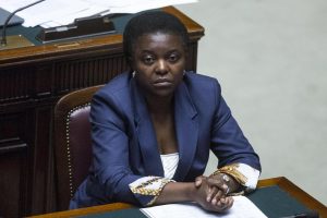 Foto Roberto Monaldo / LaPresse29-04-2013 RomaPoliticaCamera dei Deputati - Voto di fiducia Governo LettaNella foto Cecile Kyenge (min. Integrazione)Photo Roberto Monaldo / LaPresse29-04-2013 Rome (Italy)Chamber of Deputies - Vote of confidence Letta GovernmentIn the photo Cecile Kyenge