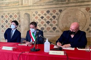 Firma ministro Speranza a Carpi Accordo Programma 21-06-21 - 2