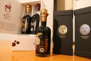 Aceto balsamico Modena, prodotti tipici,Igp 