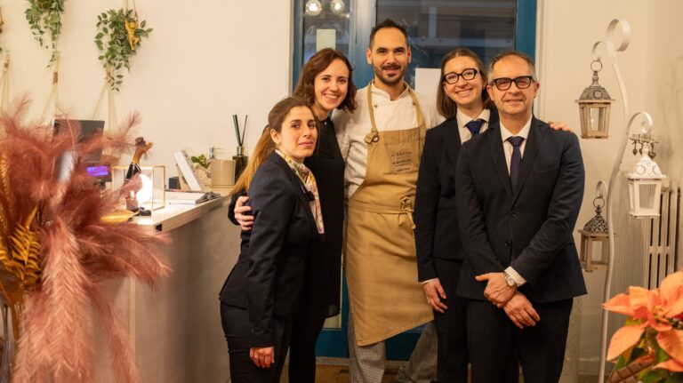 Chef Luca Racis e Simona Saragoni durante la serata con il ristorante Magnolia