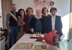 Ravenna - Palma Piccinini festeggia 101 anni: l'abbraccio della città