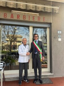 Coriano festeggia i 60 anni del barbiere Giancarlo Innocentini