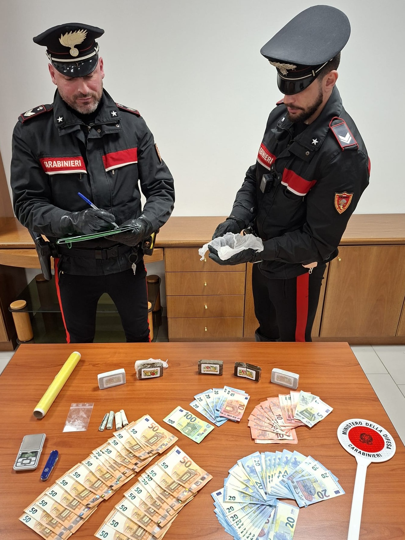 Cesena - Carabinieri arrestano 30enne per spaccio di stupefacenti